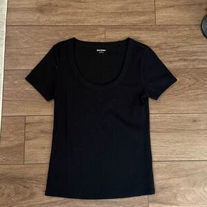 Old Navy Classic Black Short Sleeve Tee
